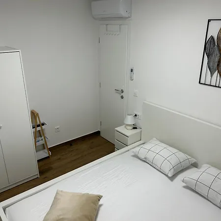 Ira I Matija Apartment *