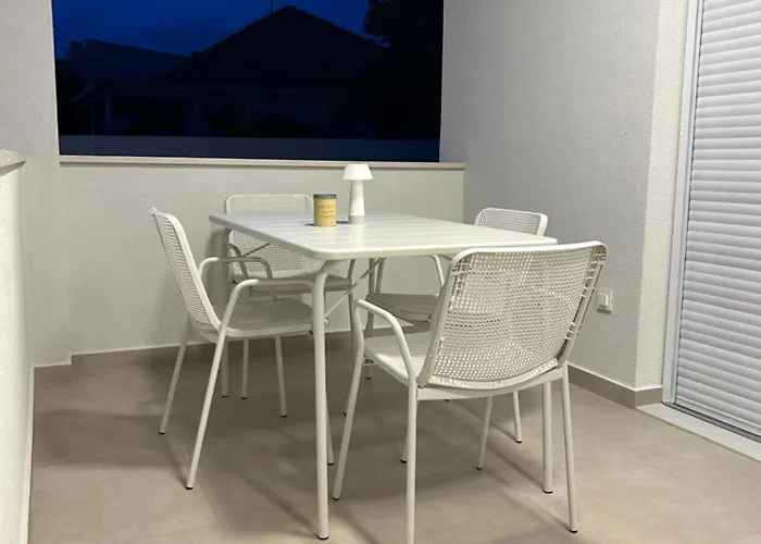 Apartman Ira I Matija Zára